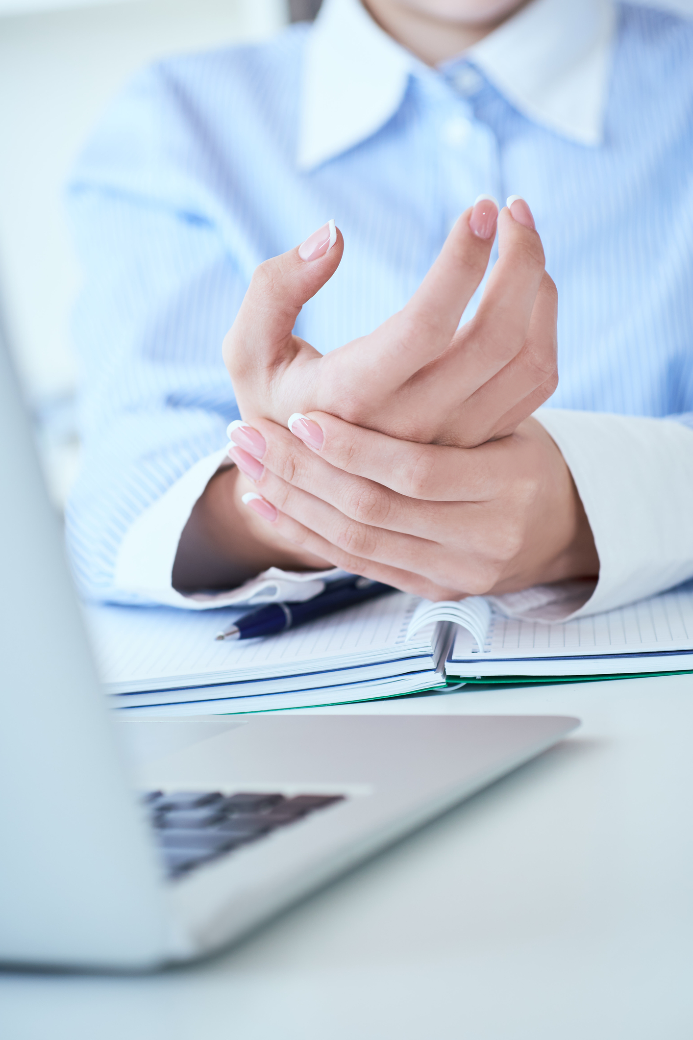 How Neurologists Diagnose and Treat Carpal Tunnel Syndrome